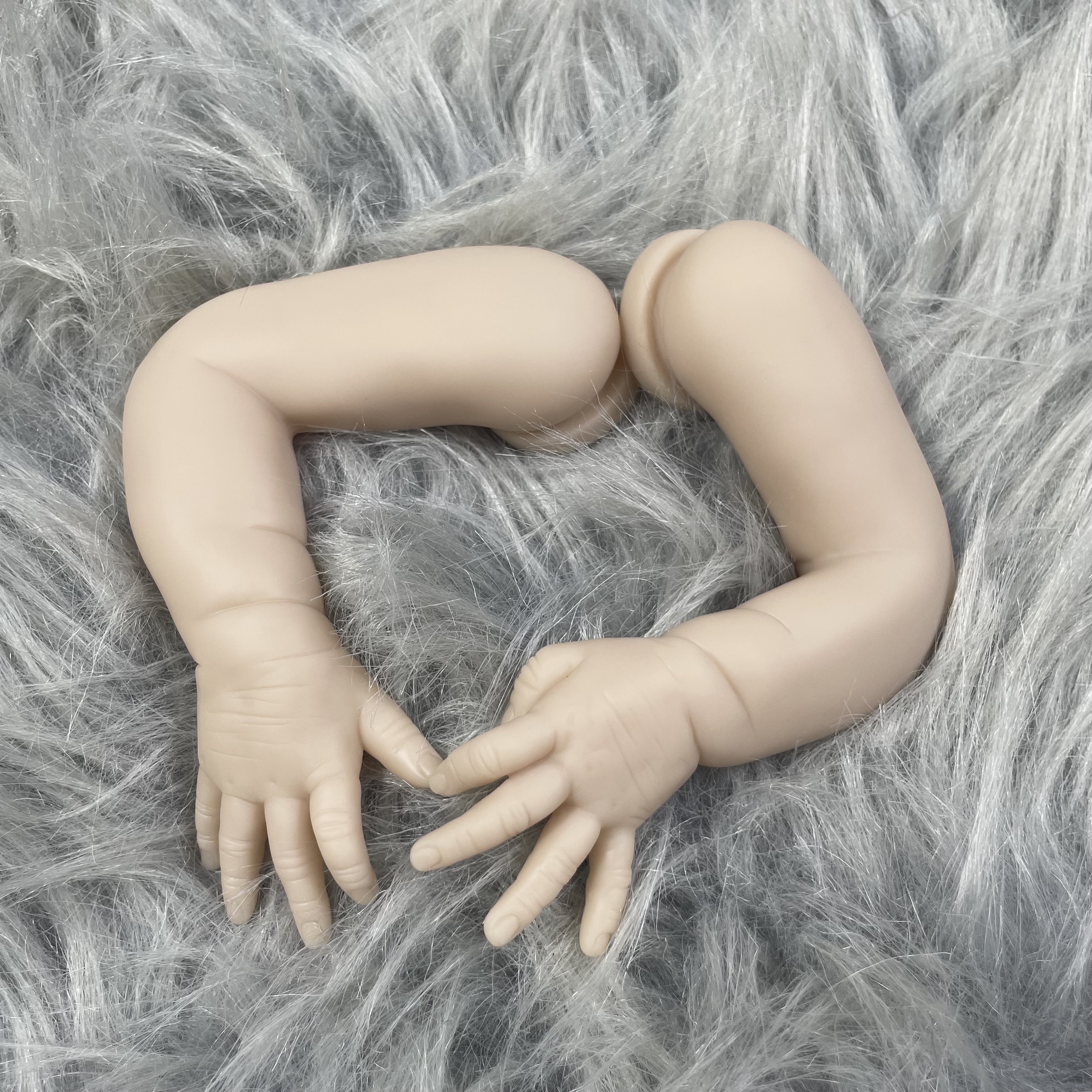 MRB 19 Inch Vinyl Reborn Doll  - مراجعة Baby Products Kit Set وسعره